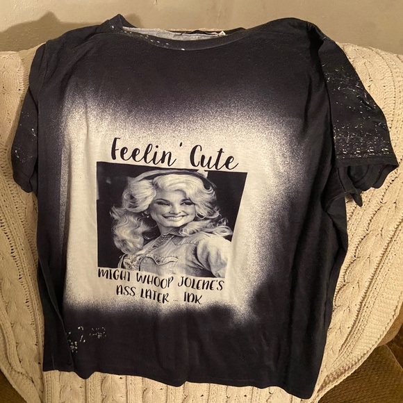 Tops - Dolly Parton Tee